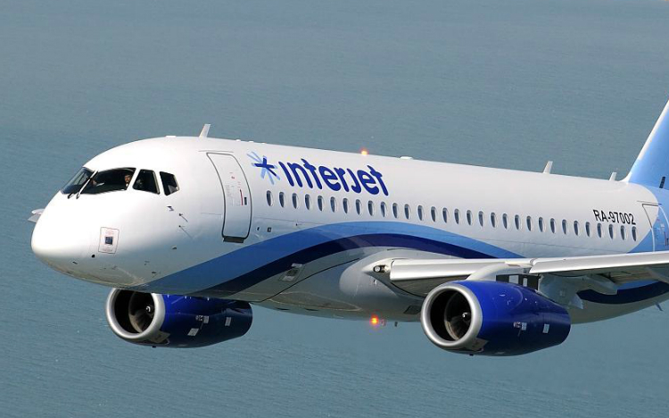 Ordenan liberar a directivo de Interjet