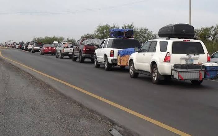 AUXILIAN A PAISANOS QUE REGRESAN A MÉXICO