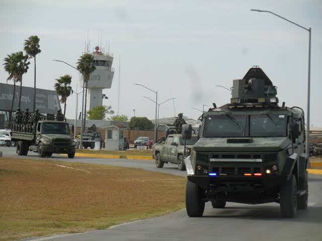 Continúa arribo de militares a Nuevo Laredo