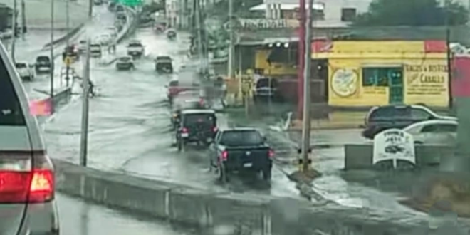 Desquicia Lluvia a Nuevo Laredo