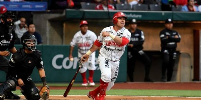 Humillan Diablos Rojos a Sultanes