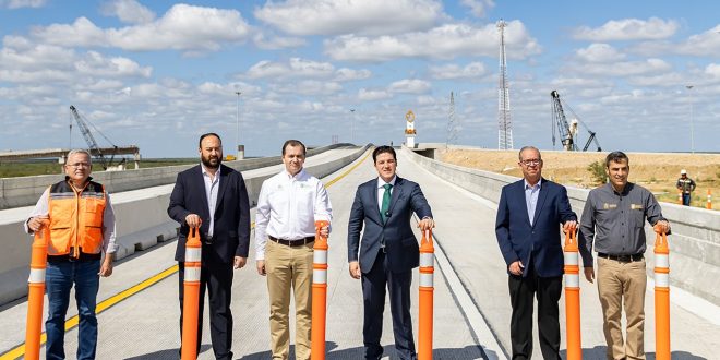 Nuevo León moderniza su Aduana, Mientras Nuevo Laredo queda rezagado en el Comercio Transfronterizo