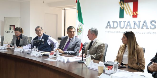 Consigue gobernador apoyos para recinto fiscal y proyectos de energía y gas