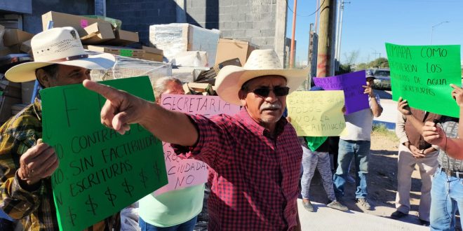 Protestan colonos contra gobierno de Carmen Lilia Canturosas