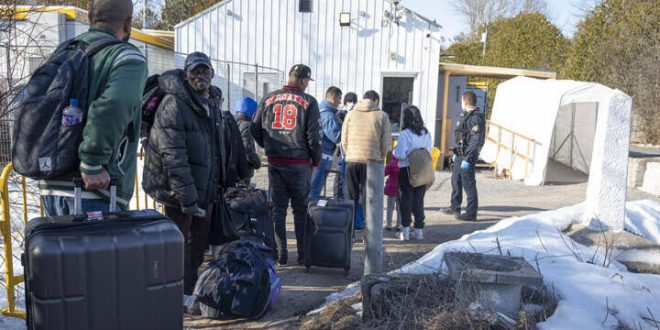 Teme Canadá llegada de migrantes procedentes de EEUU